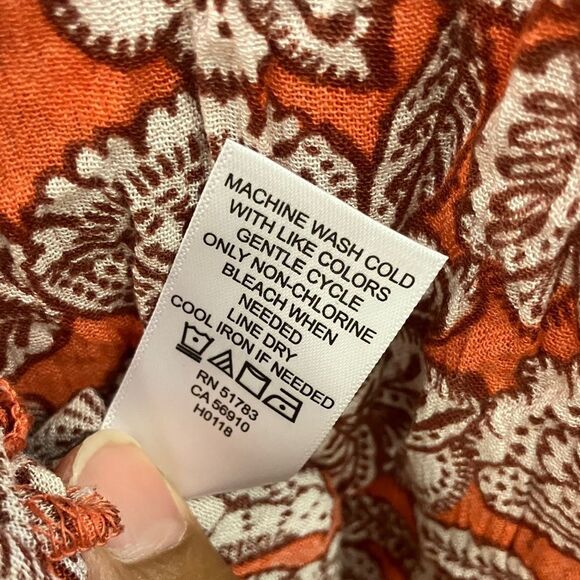 Maurices Red and White Leaf Pattern Ruffle Front Tunic Small NWT #37 - Picture 6 of 7